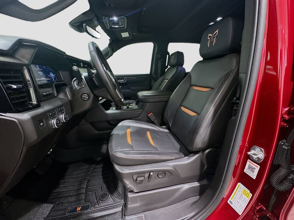 Used 2025 GMC Sierra 1500 AT4 w/ AT4 Premium Package AWD/4WD image 22