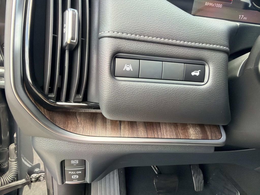 New 2026 Nissan Armada Platinum image 32