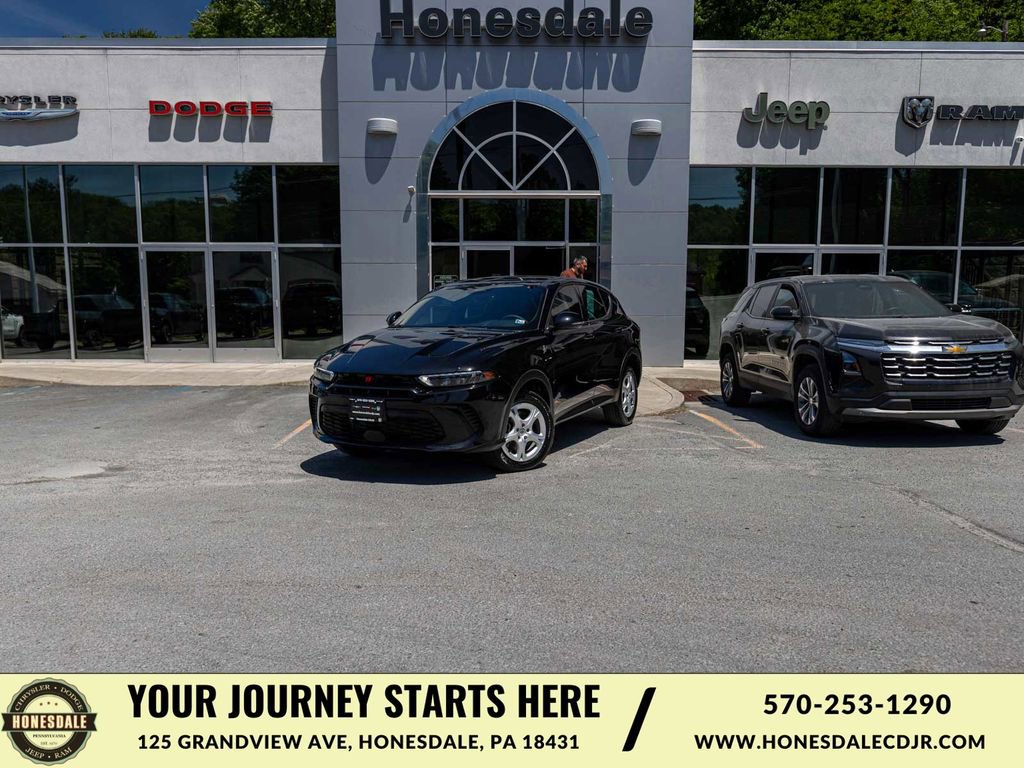 Used 2024 Dodge Hornet GT Plus AWD/4WD image 1