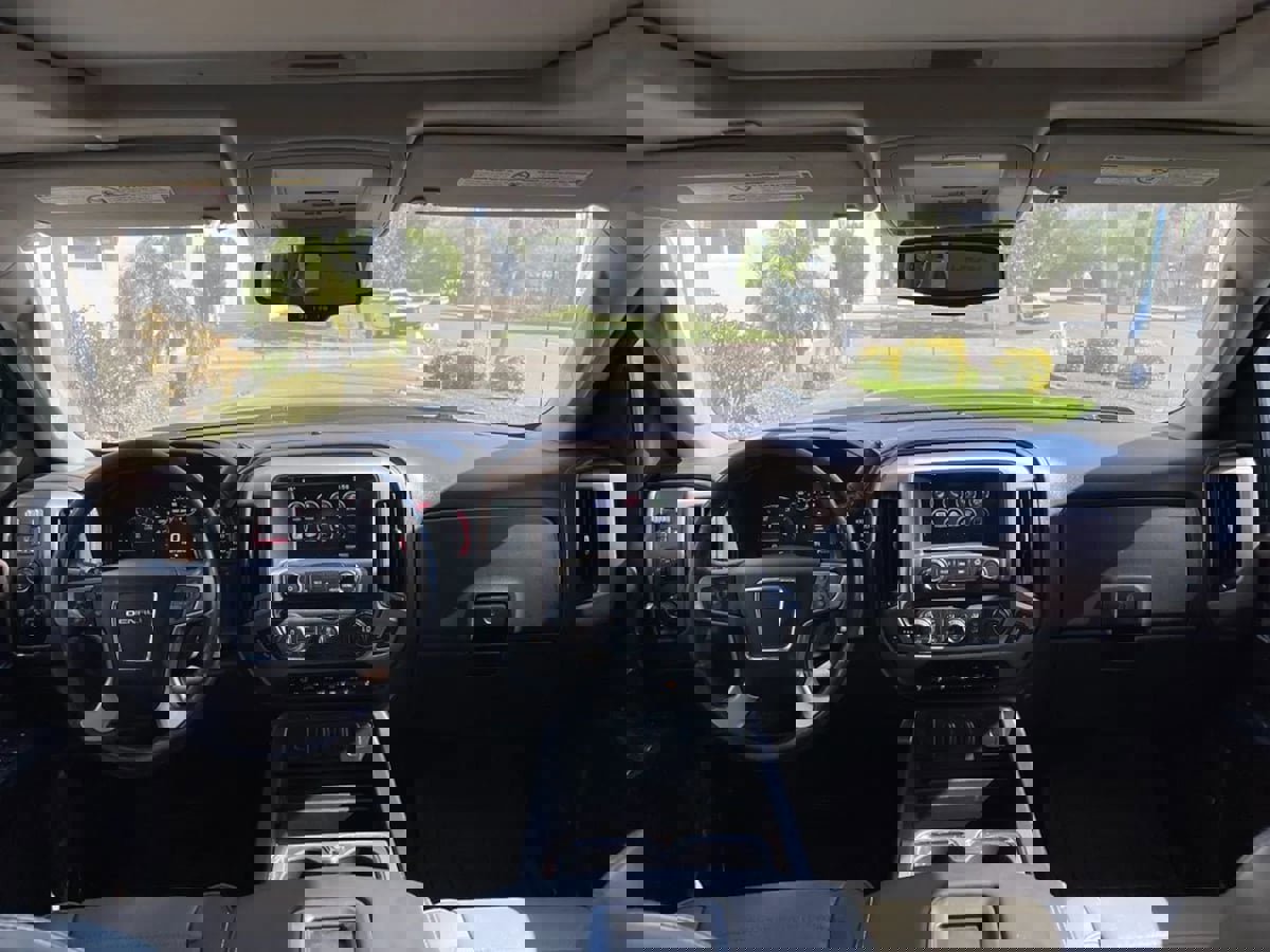 Used 2015 GMC Sierra 2500 Denali w/ Duramax Plus Package image 16