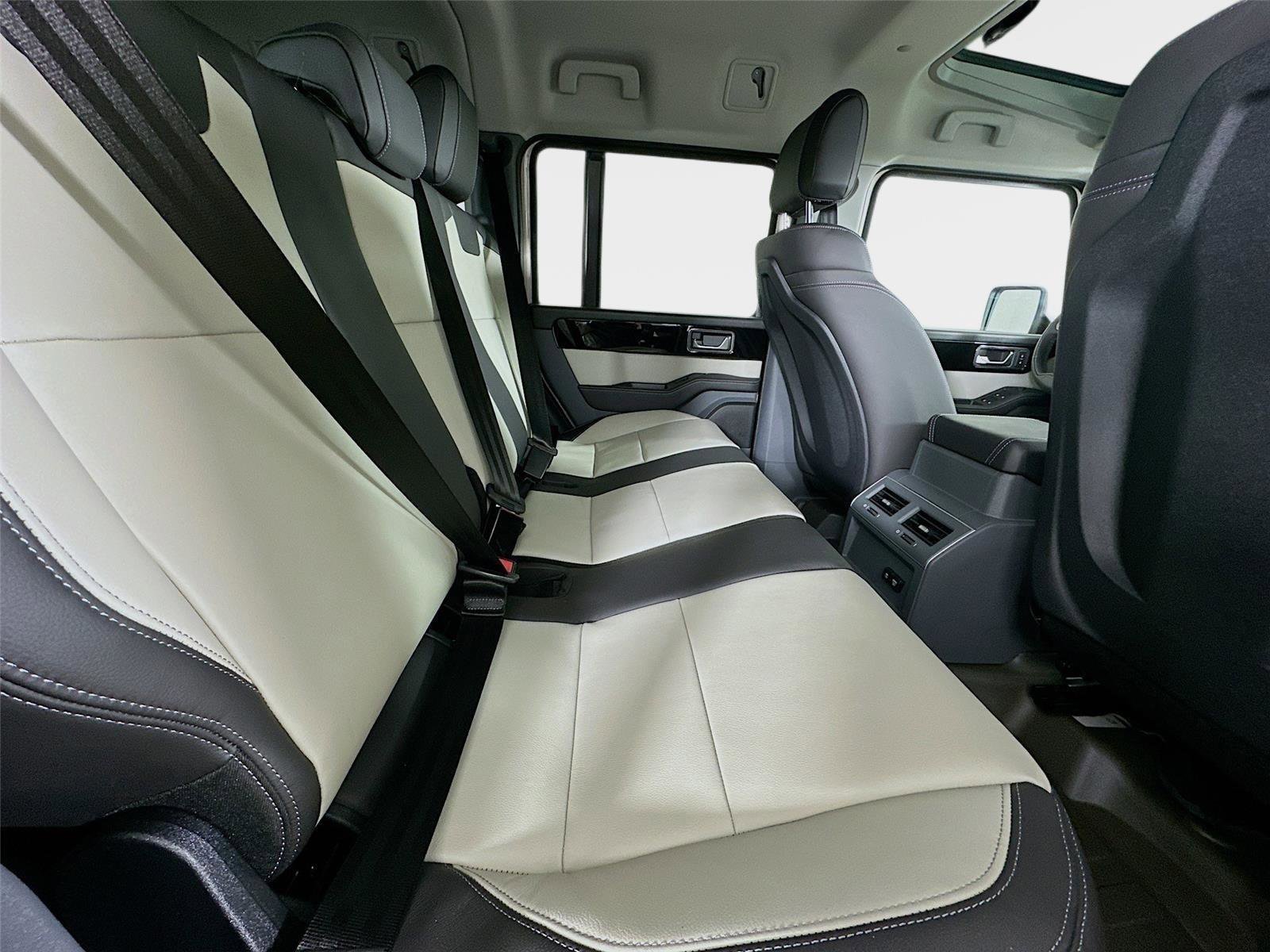 New 2025 INEOS Grenadier Fieldmaster Edition image 45