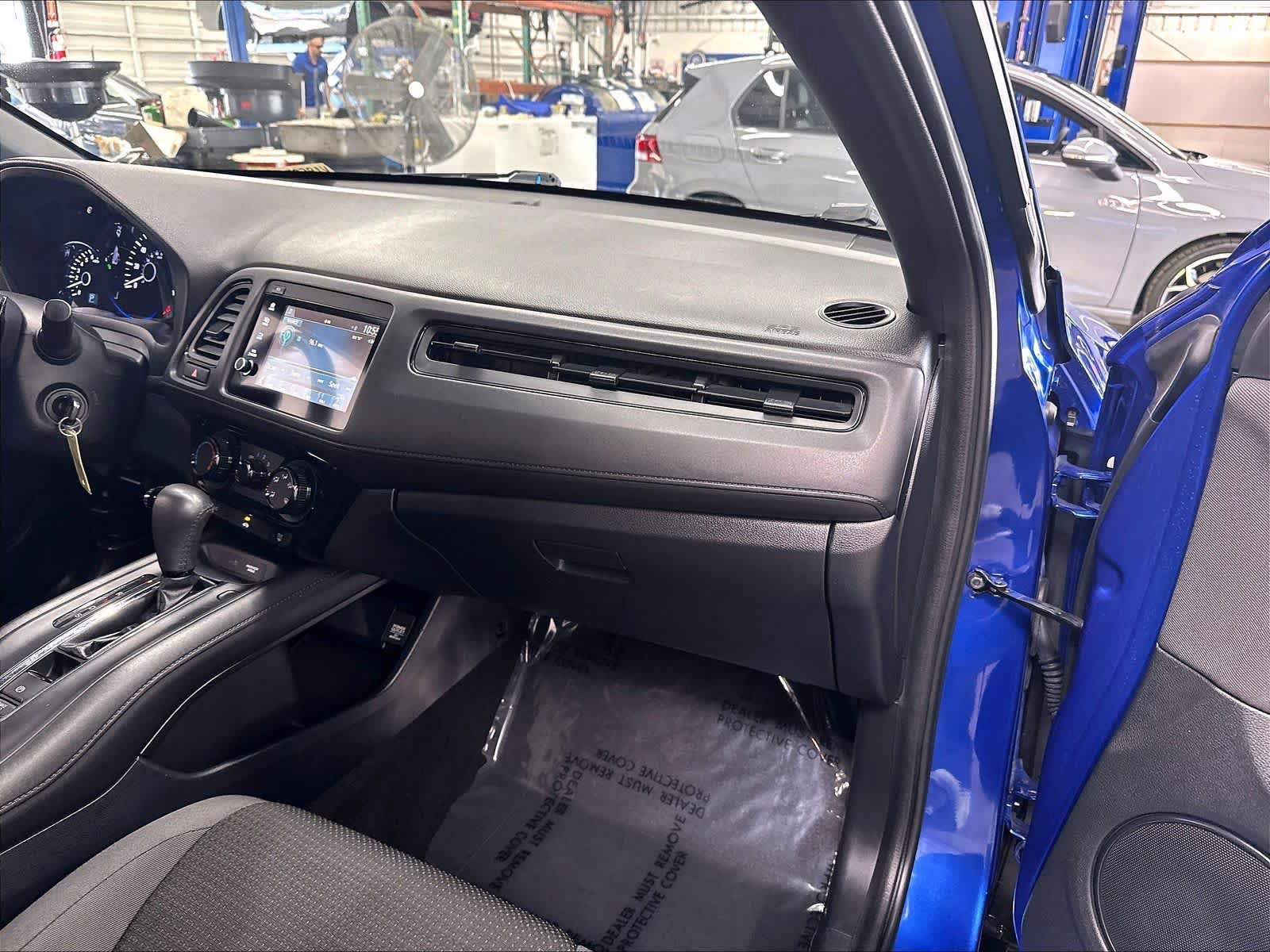 Used 2019 Honda HR-V Sport image 26