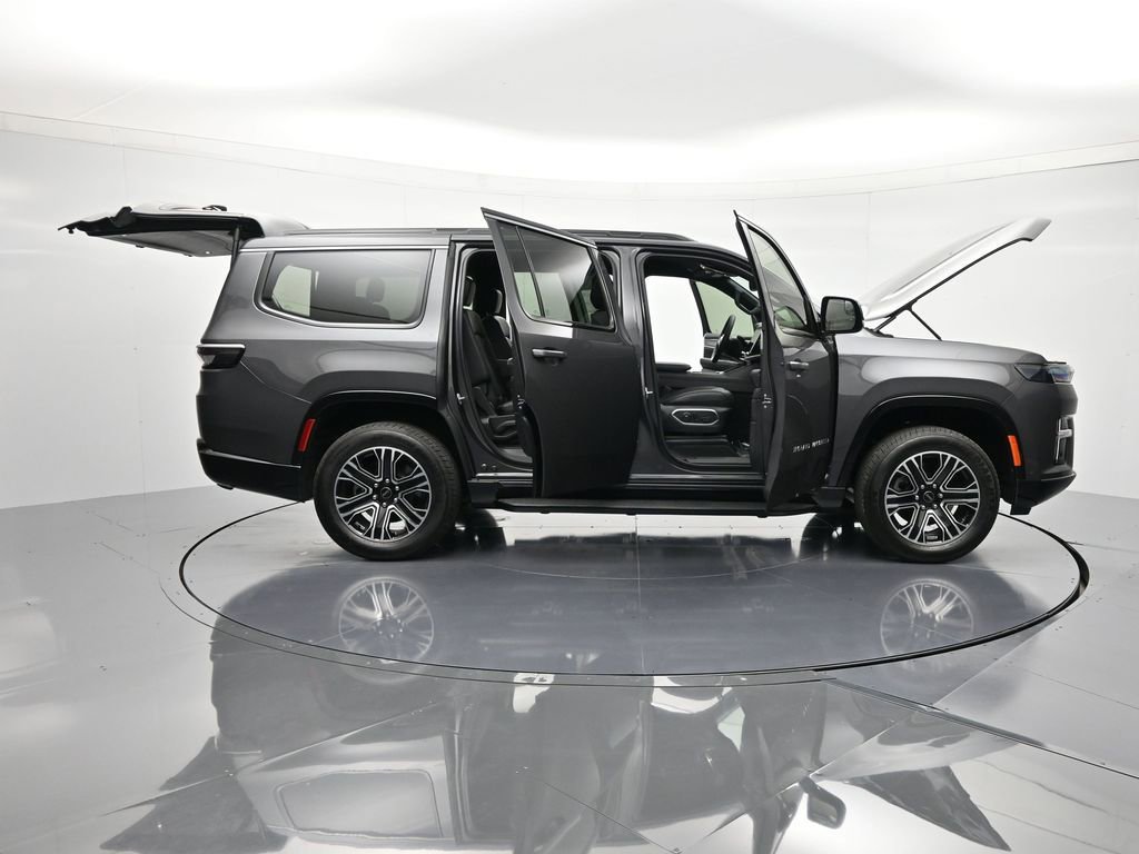 New 2026 Jeep Grand Wagoneer 4WD image 48