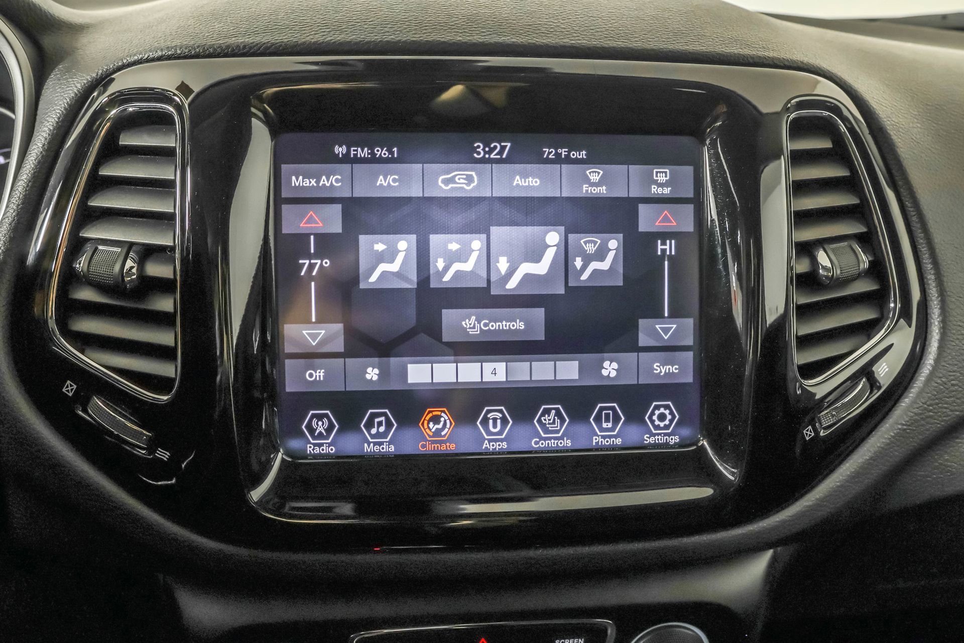 Used 2021 Jeep Compass Limited w/ Trailer Tow Group image 32