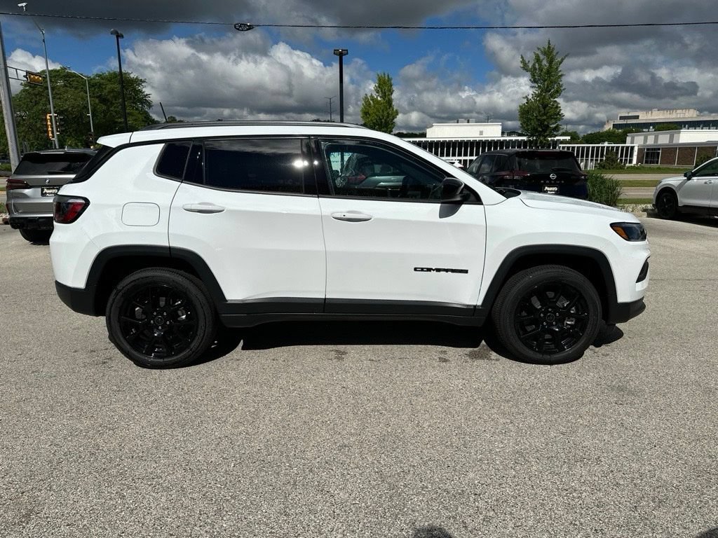 New 2026 Jeep Compass Latitude AWD/4WD image 6