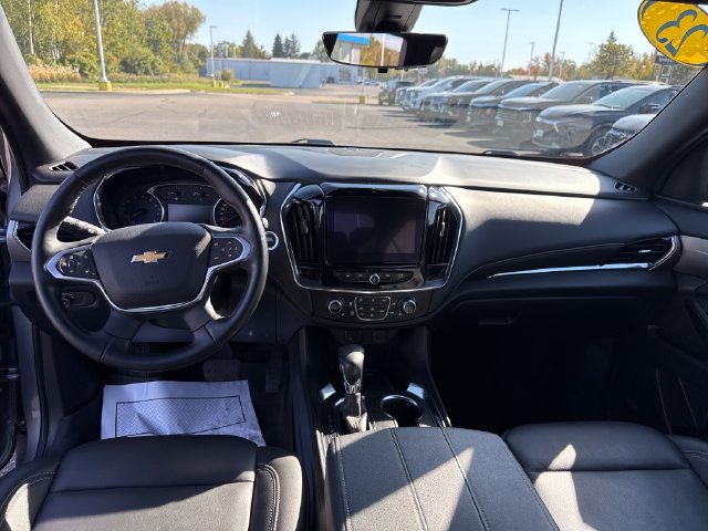 Used 2023 Chevrolet Traverse LT AWD/4WD image 15