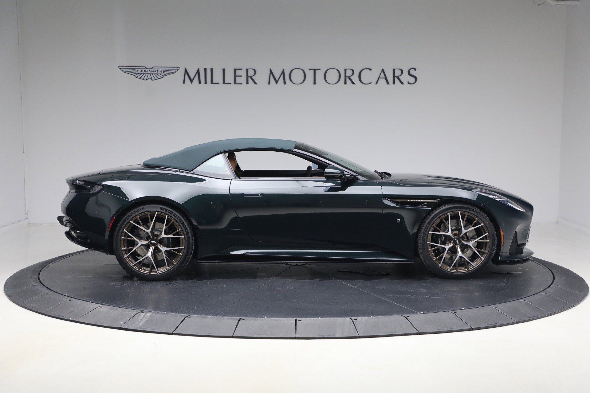 New 2026 Aston Martin DB12 Convertible RWD image 22