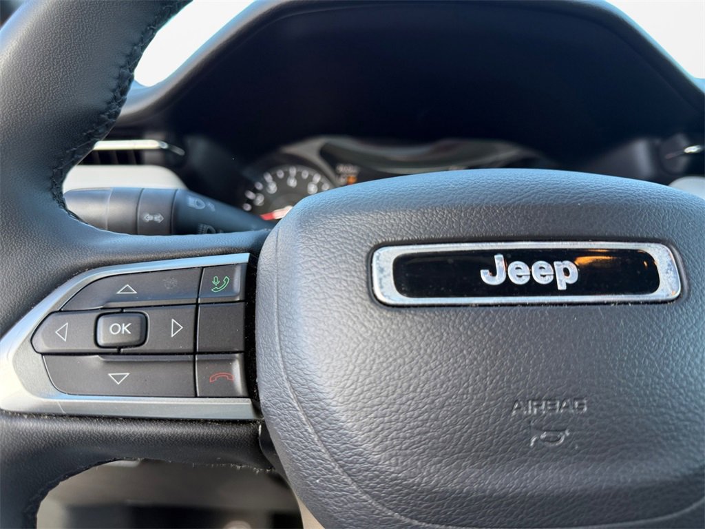 Certified 2024 Jeep Compass Limited image 25