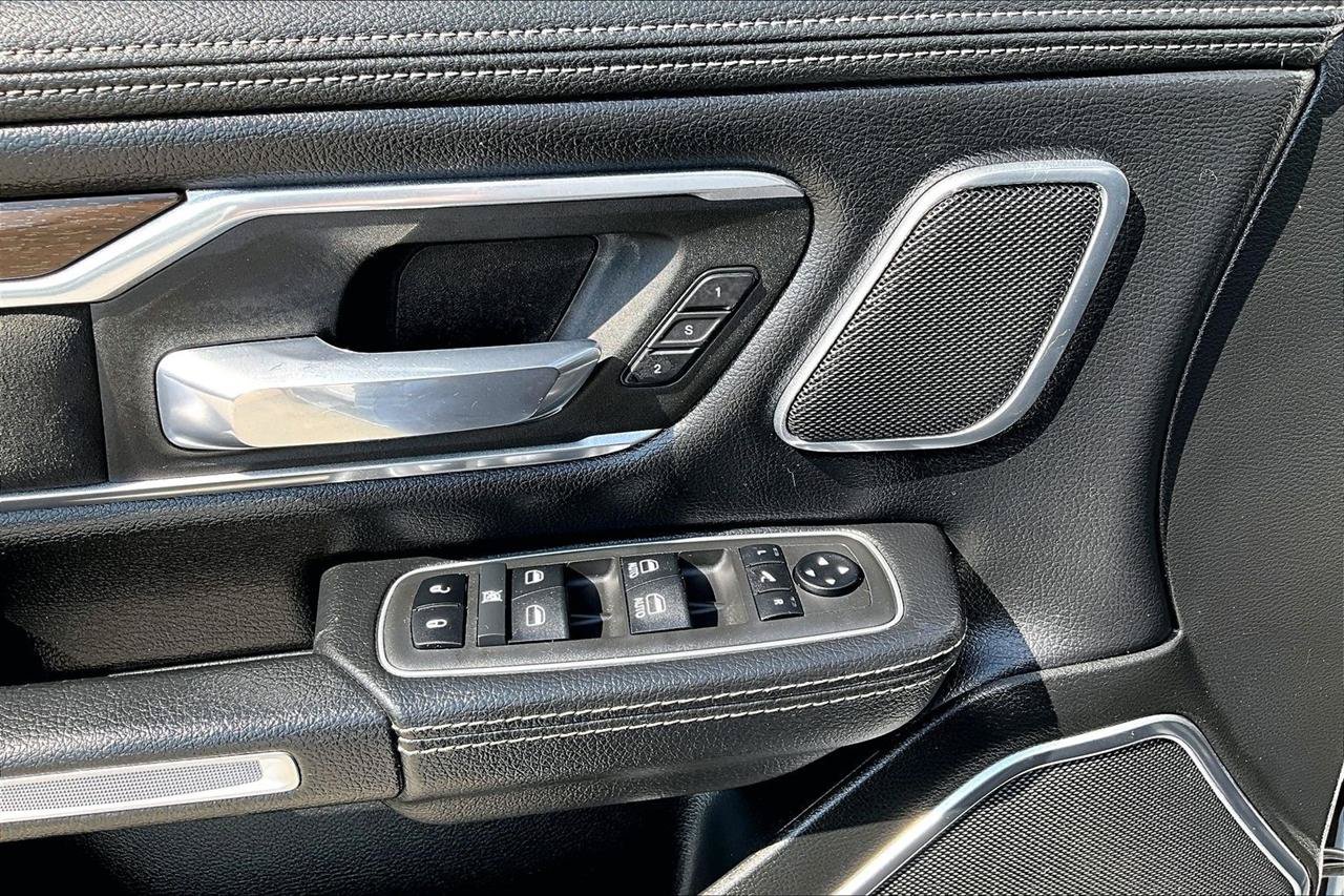 Used 2022 RAM 1500 Laramie AWD/4WD image 38