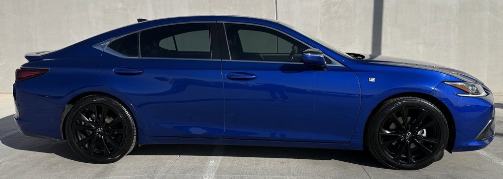 Used 2023 Lexus ES 350 F Sport image 3