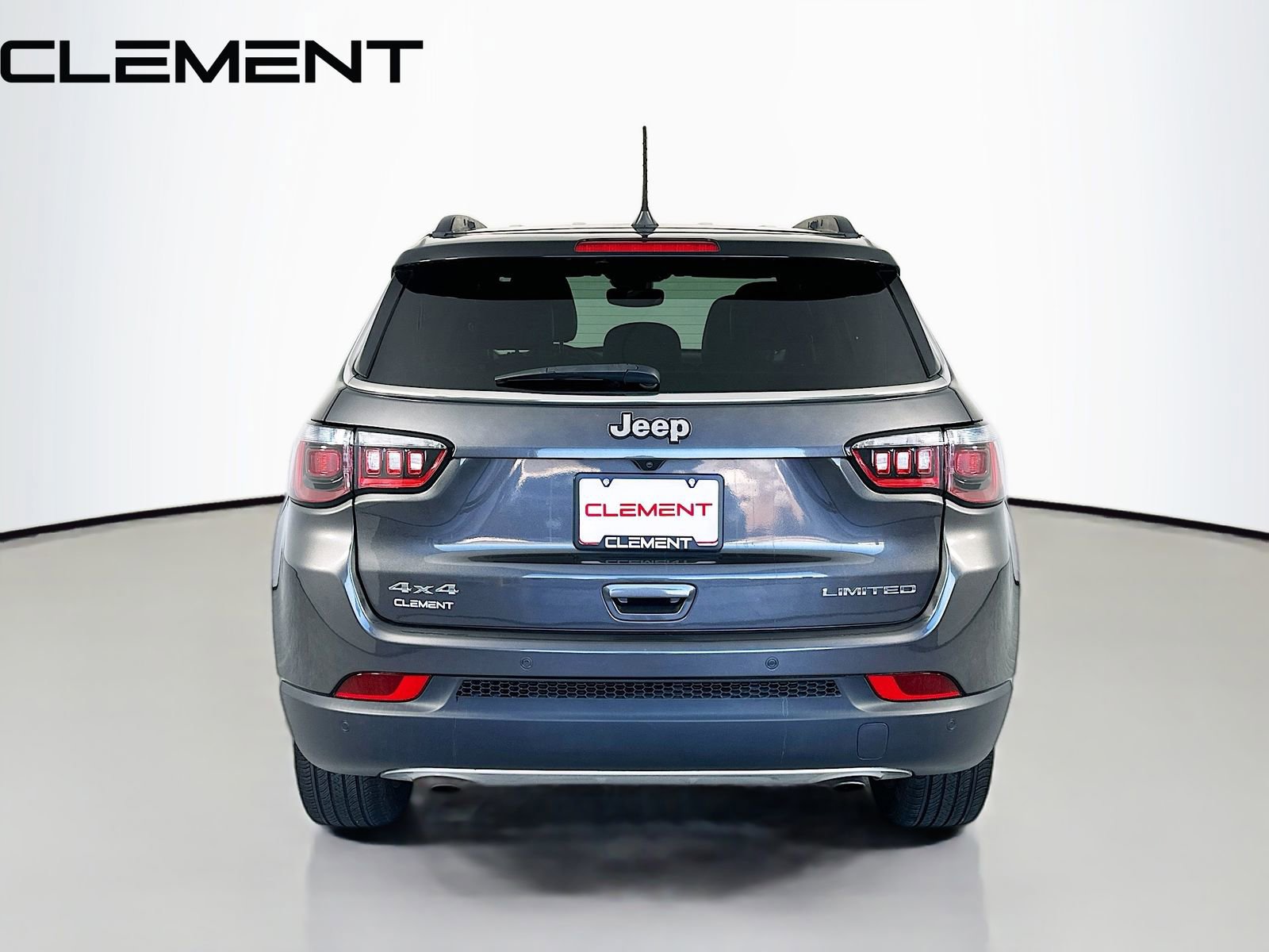 Used 2023 Jeep Compass Limited image 8