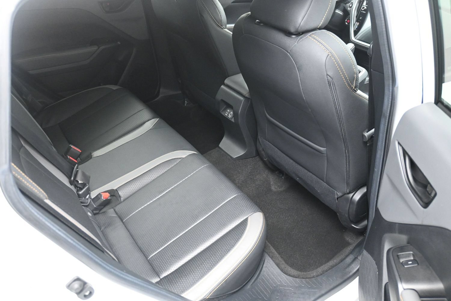 Used 2024 Subaru Crosstrek 2.5i Wilderness AWD/4WD image 18