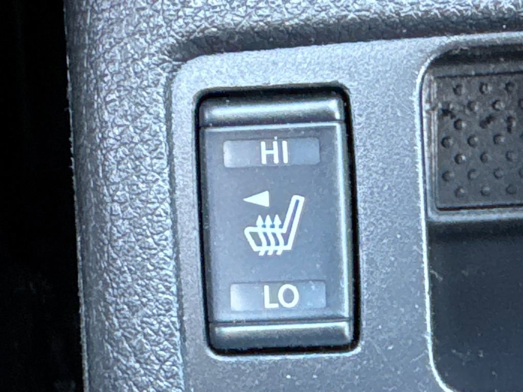 Used 2022 Nissan Rogue Sport SL w/ Premium Package image 29