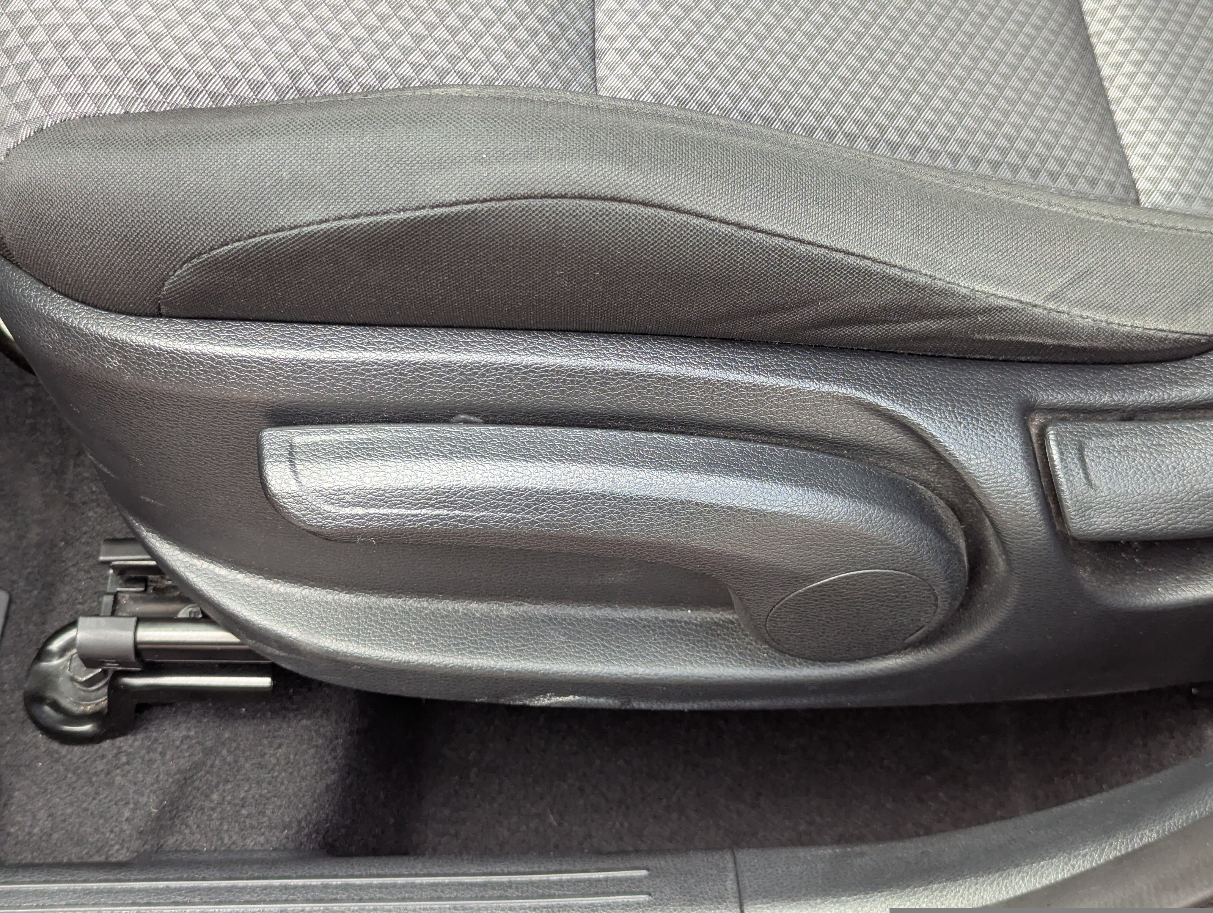 Certified 2025 Kia Soul LX w/ LX Technology Package image 21