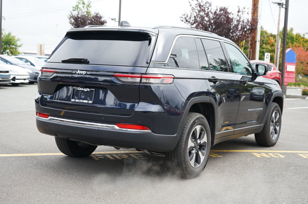 Used 2024 Jeep Grand Cherokee Limited 4xe w/ Trailer Tow Package image 5