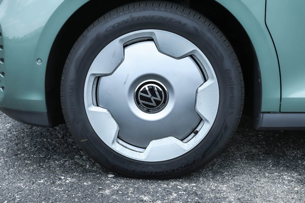 New 2025 Volkswagen ID. Buzz 1st Edition image 22