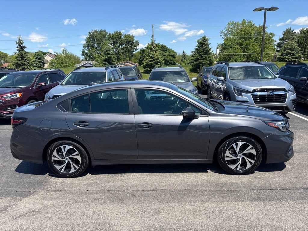 Certified 2025 Subaru Legacy Premium AWD/4WD image 2