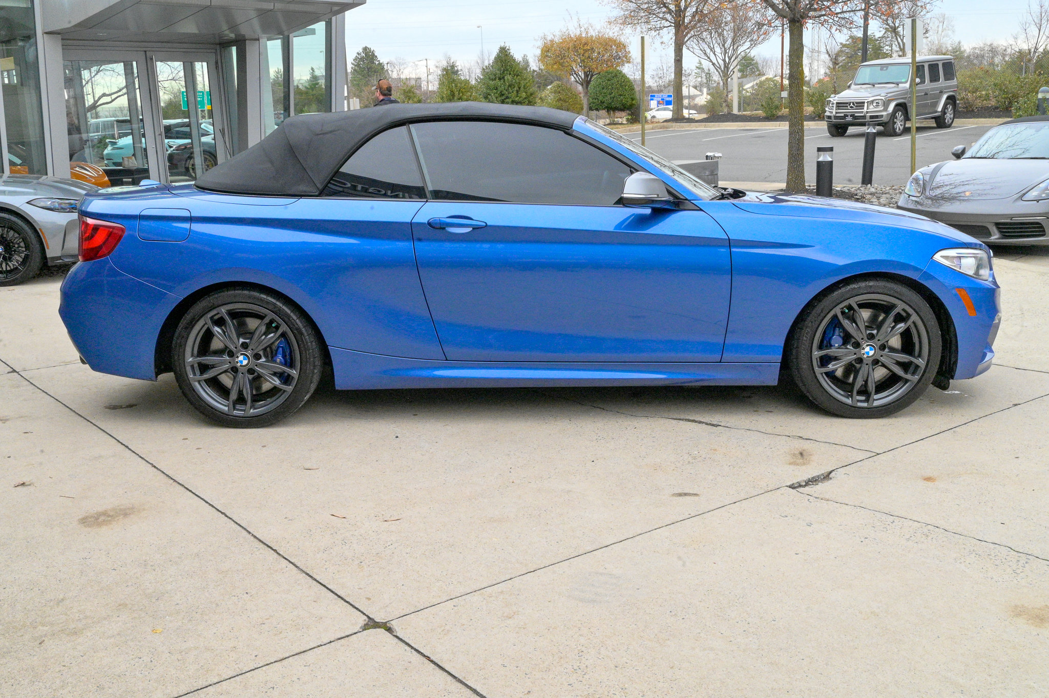 Used 2016 BMW M235i Convertible image 4