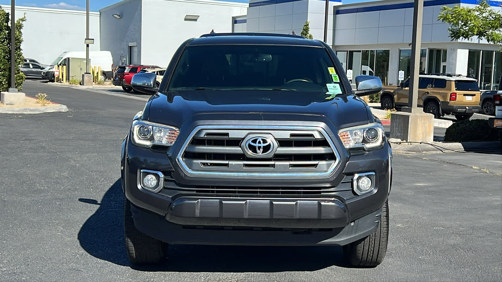 Used 2017 Toyota Tacoma Limited w/ Tow Package AWD/4WD image 2