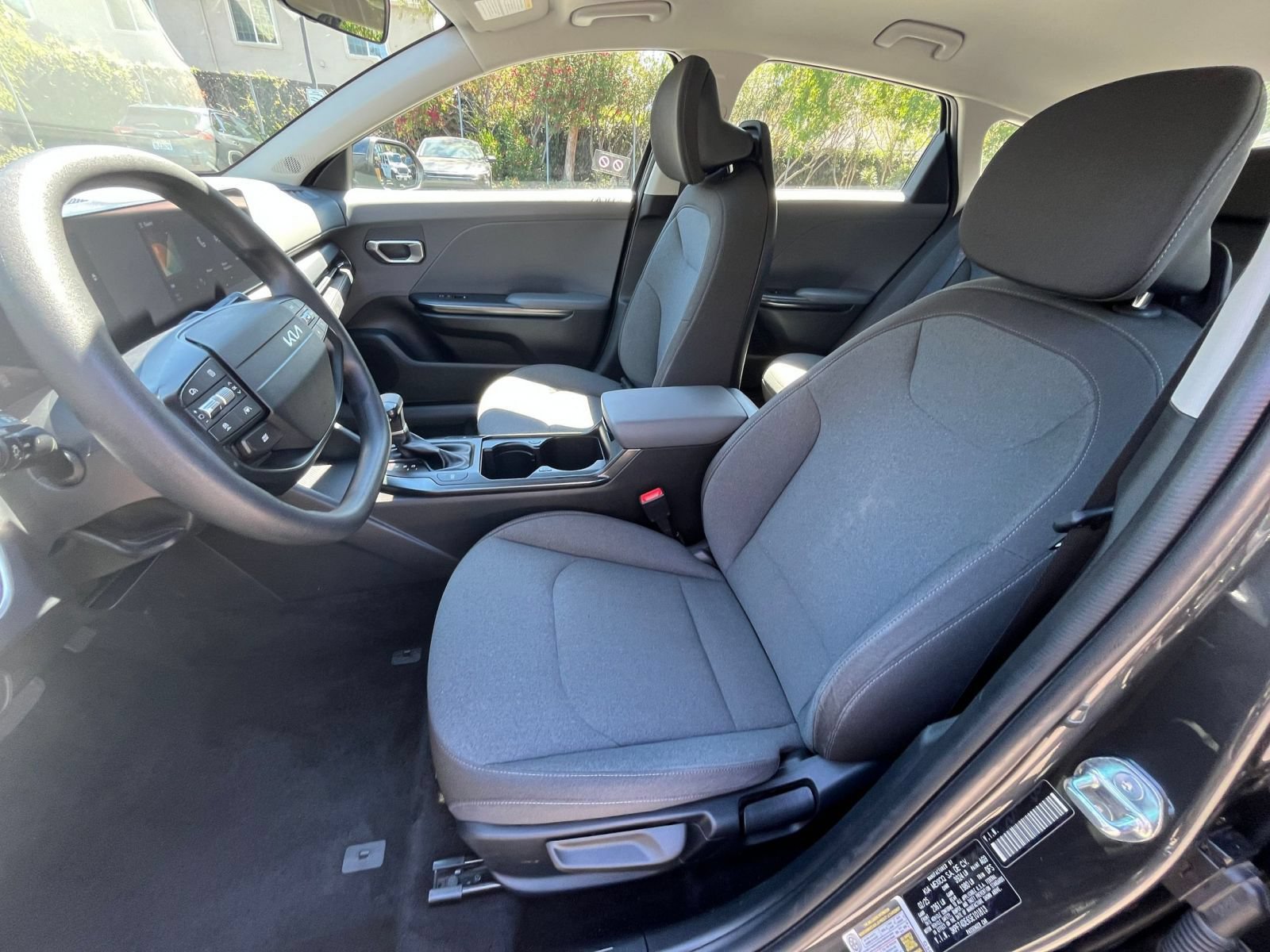 Used 2025 Kia K4 FWD image 25