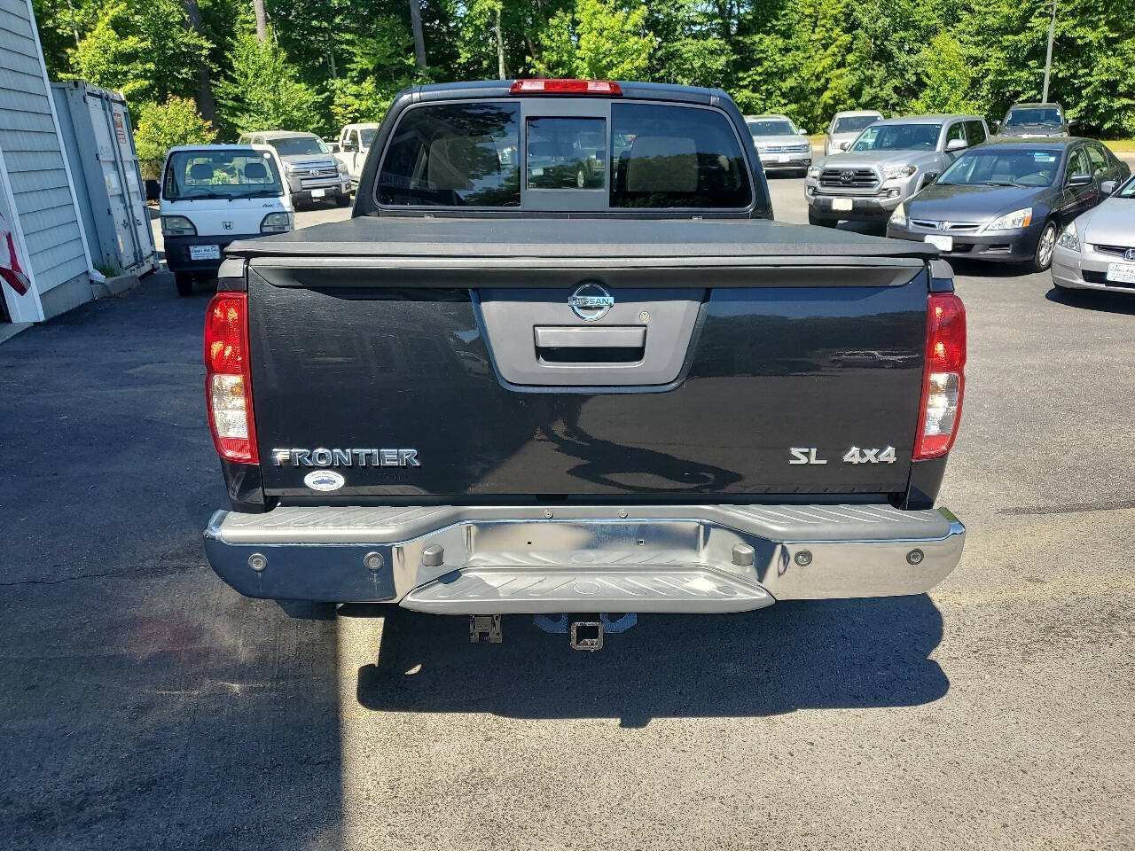 Used 2019 Nissan Frontier SL AWD/4WD image 6