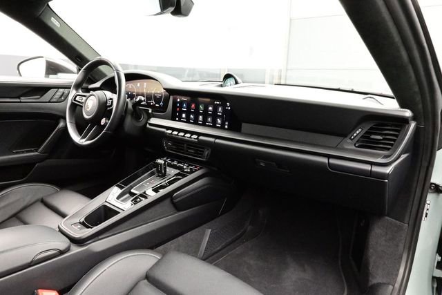 Certified 2025 Porsche 911 Carrera GTS RWD image 15