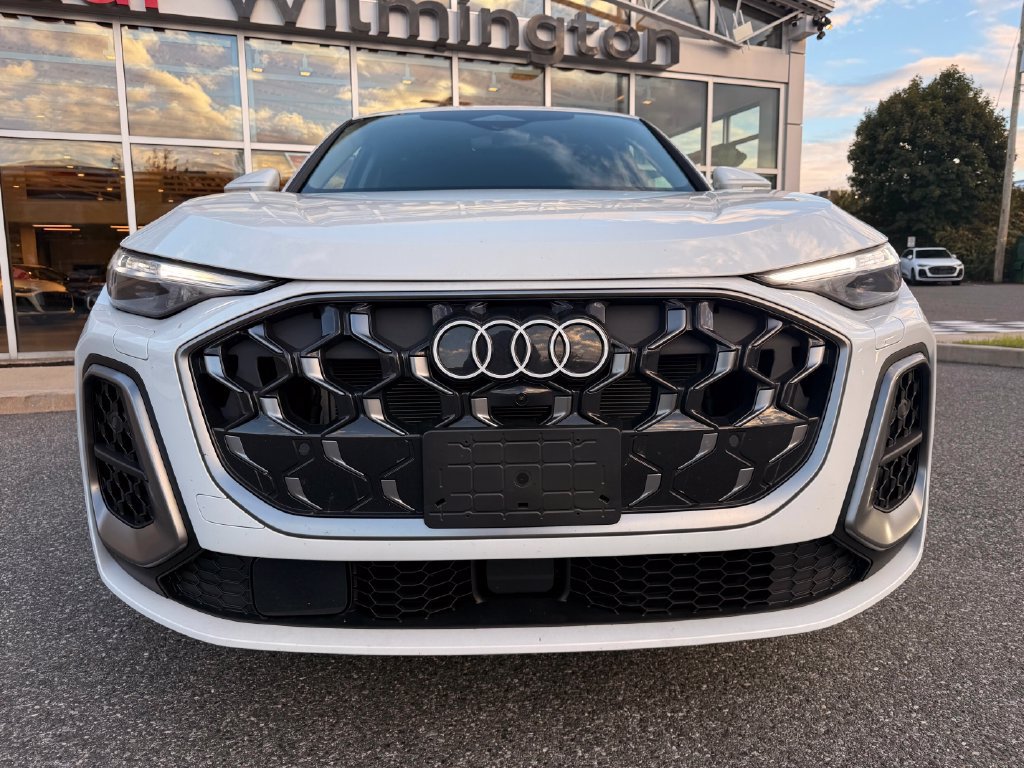Used 2025 Audi Q5 Premium Plus w/ Premium Plus AWD/4WD image 6