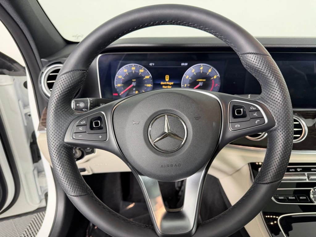 Used 2018 Mercedes-Benz E 300 4MATIC image 18