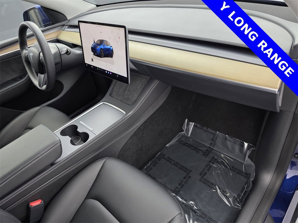 Used 2023 Tesla Model Y Long Range image 31