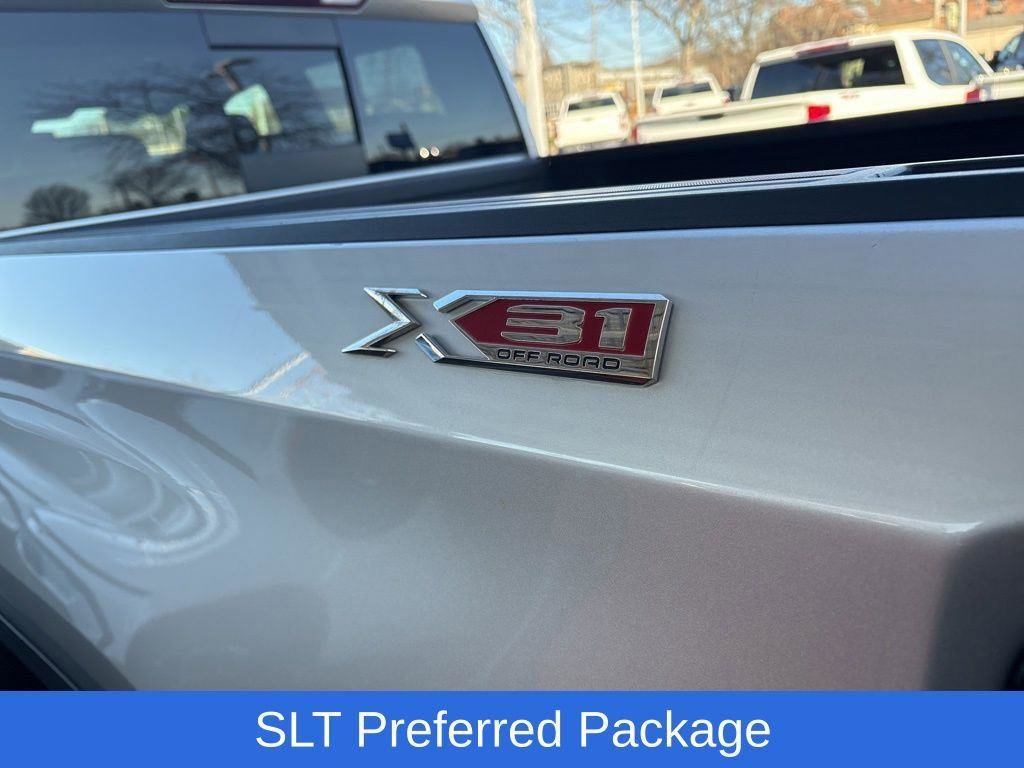 Certified 2019 GMC Sierra 1500 SLT w/ SLT Premium Plus Package AWD/4WD image 8