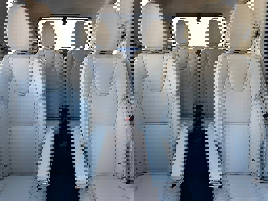 New 2026 Volvo XC90 B6 Ultra image 19