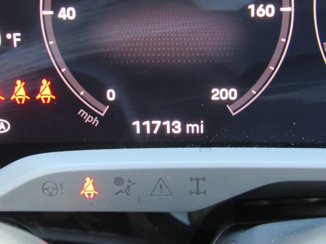 Used 2023 Porsche Taycan Premium Package w/ Premium Package image 41