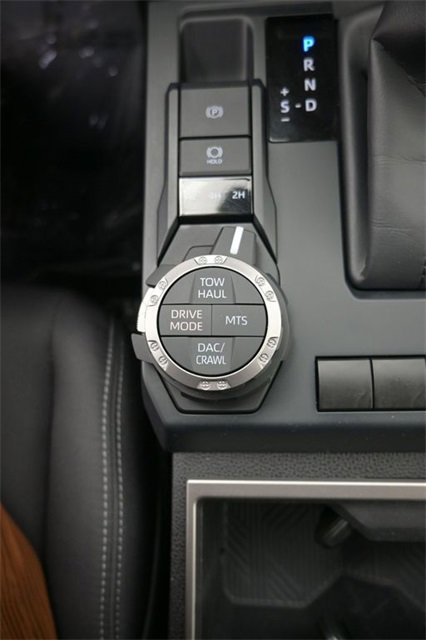 Used 2024 Toyota Tacoma TRD Off-Road image 11