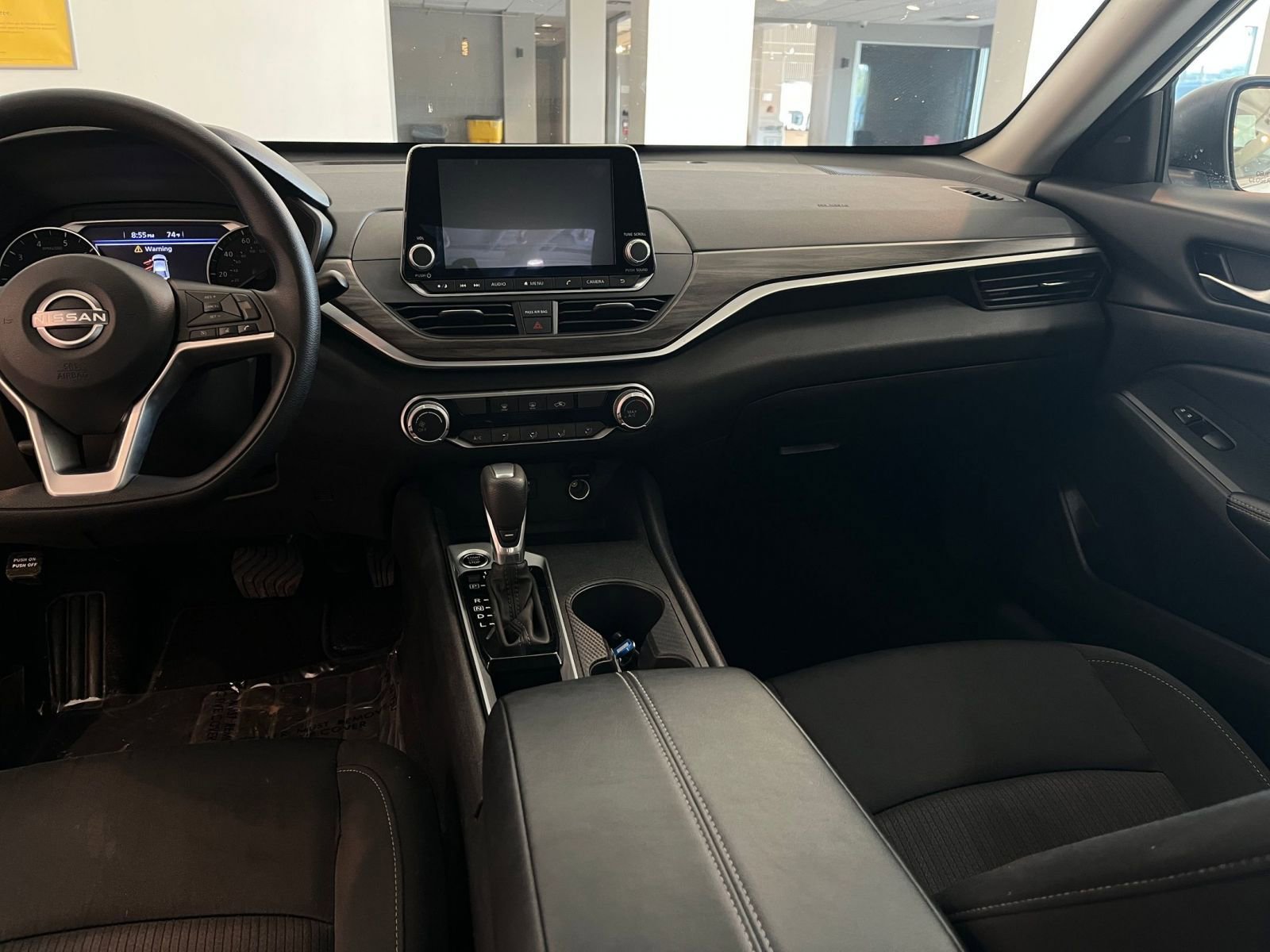 Used 2025 Nissan Altima 2.5 SV image 34