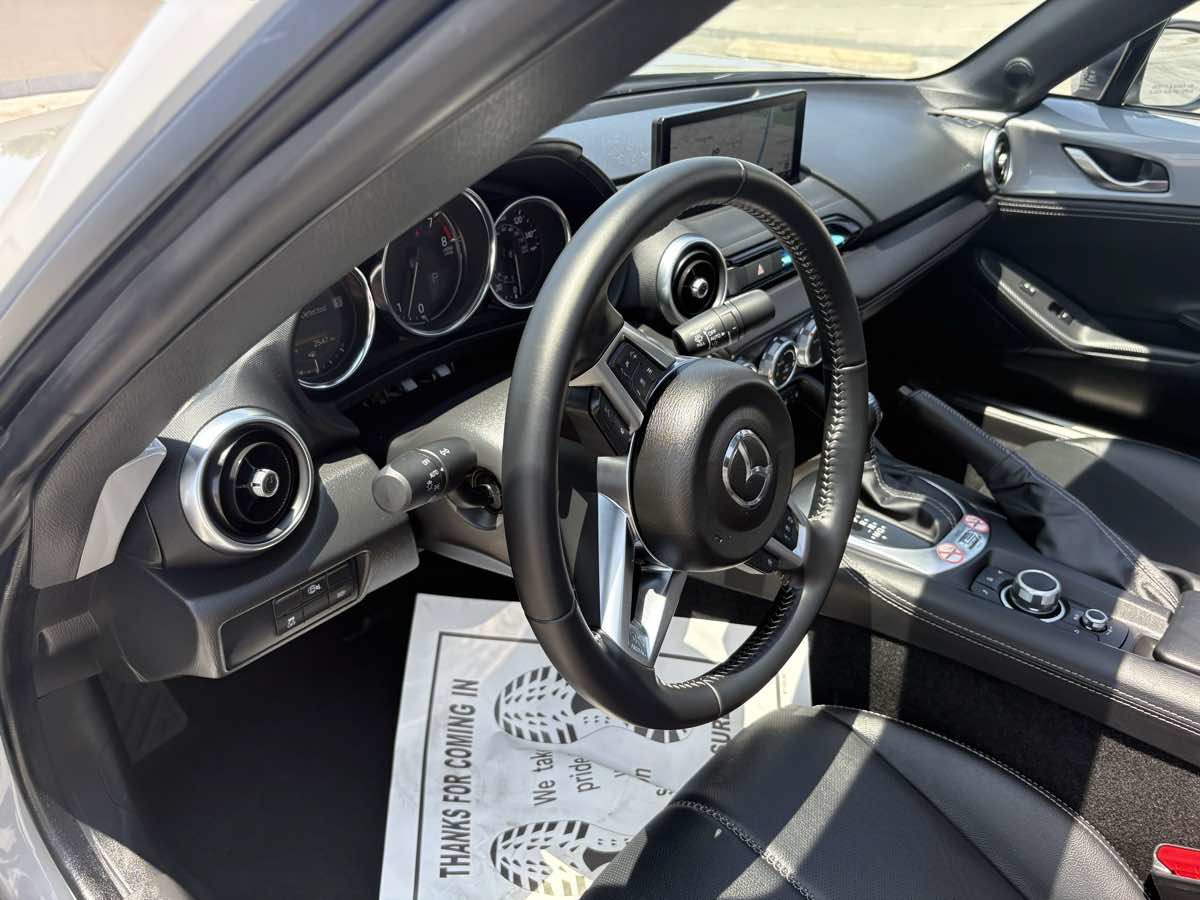 Used 2026 MAZDA MX-5 Miata RF Grand Touring RWD image 14