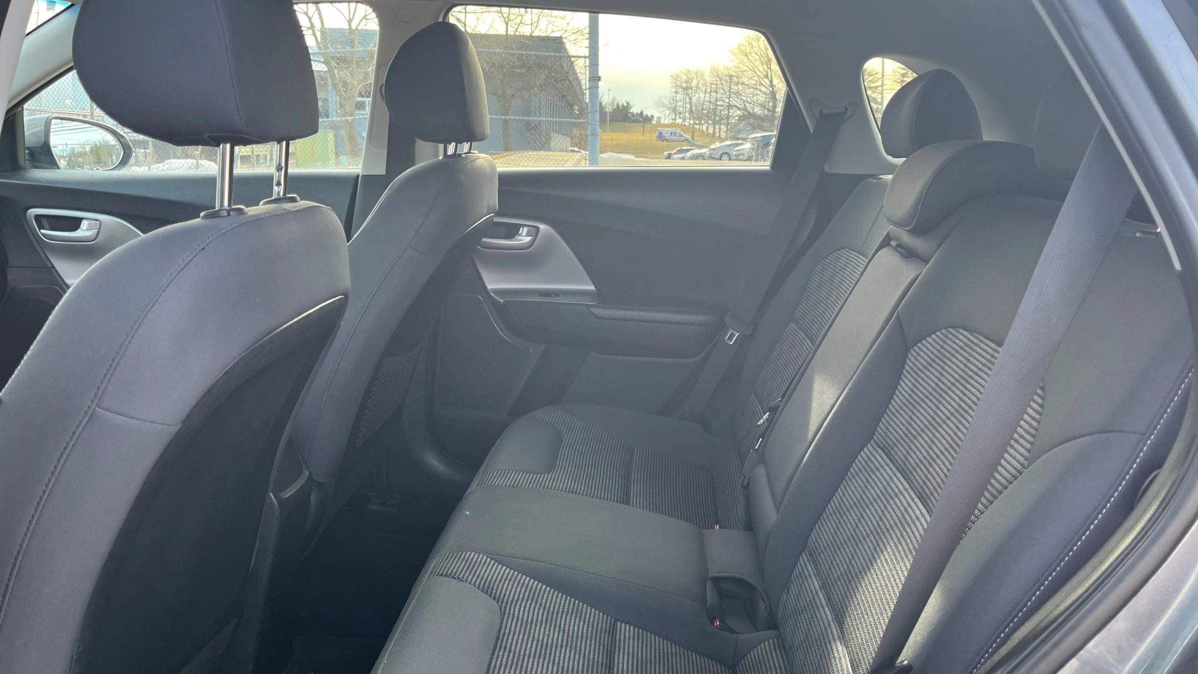 Used 2017 Kia Niro LX image 10