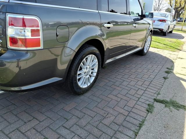 Used 2019 Ford Flex SEL w/ Equipment Group 202A AWD/4WD image 9