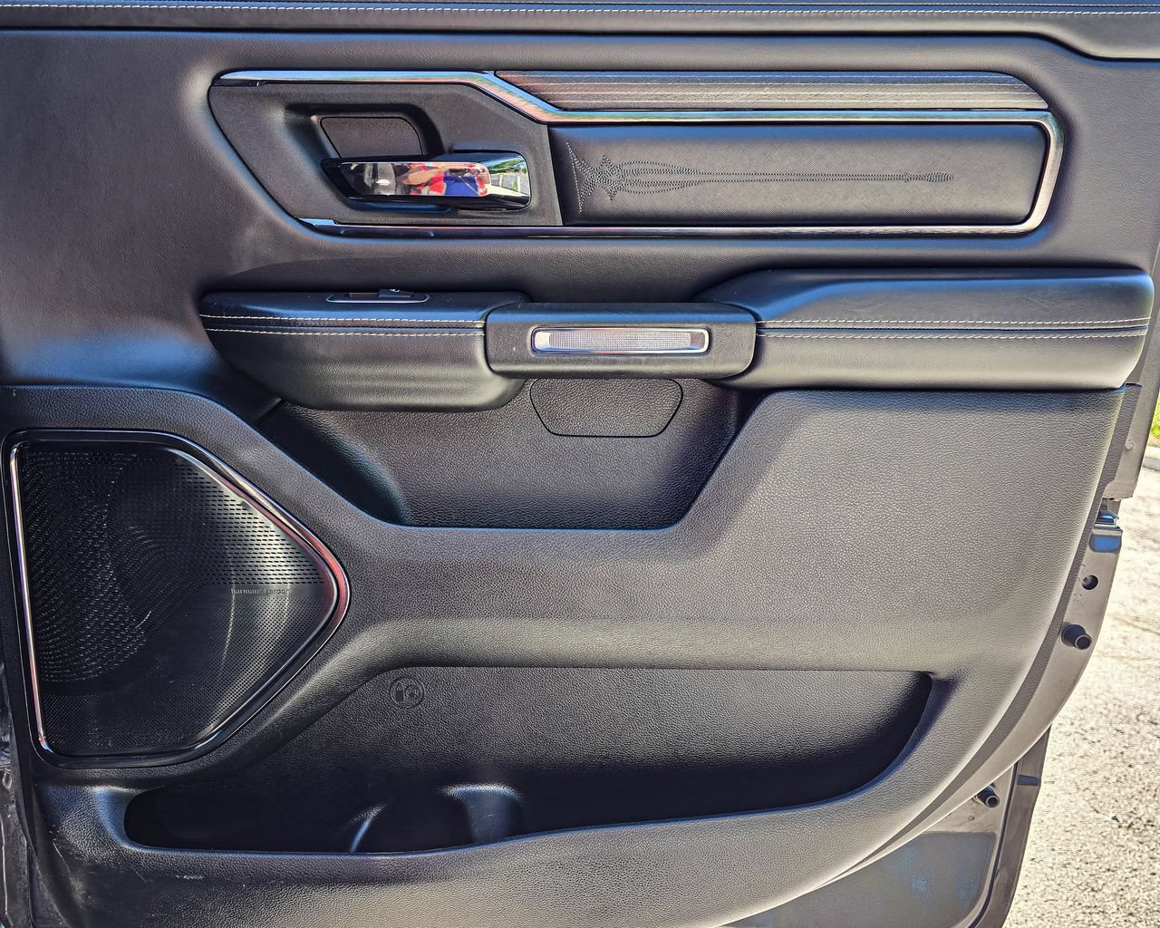Used 2022 RAM 1500 Limited AWD/4WD image 43