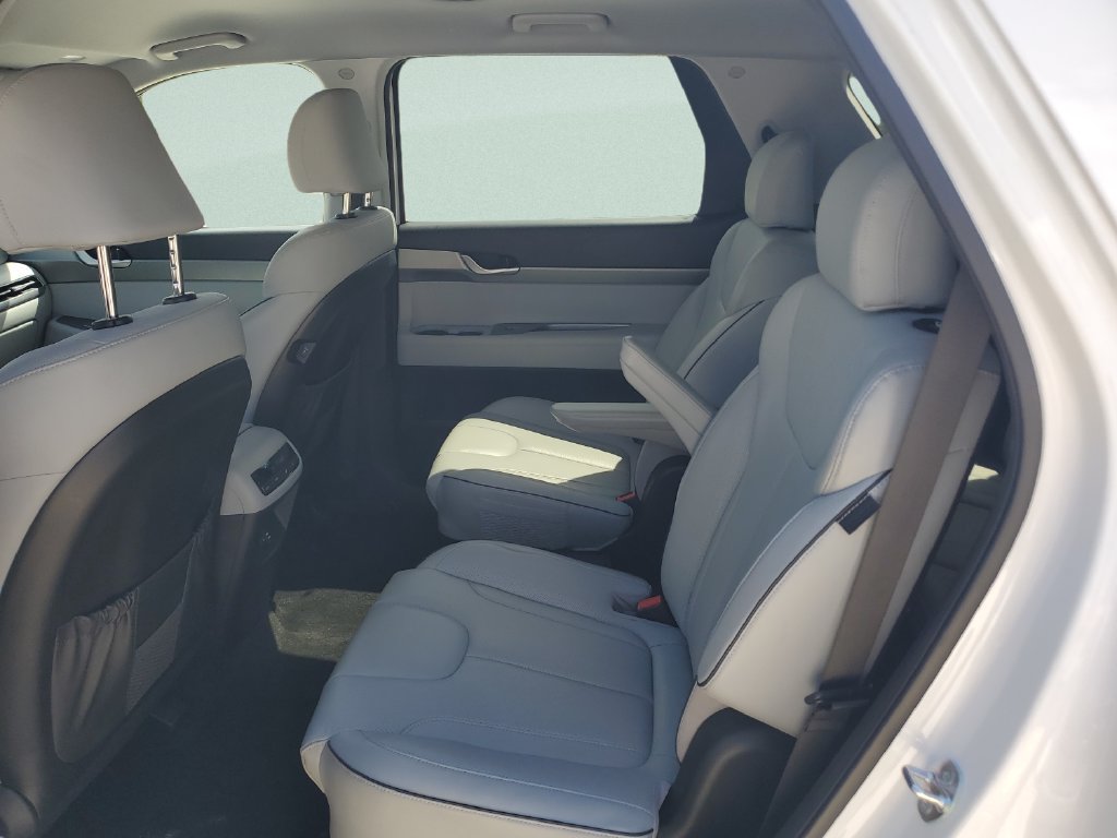 Used 2025 Hyundai Palisade SEL FWD image 10