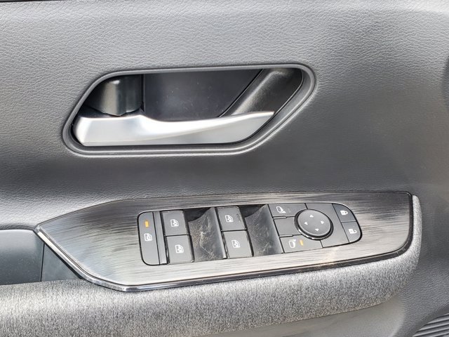 New 2025 Nissan Kicks SV w/ Illumination Package image 15