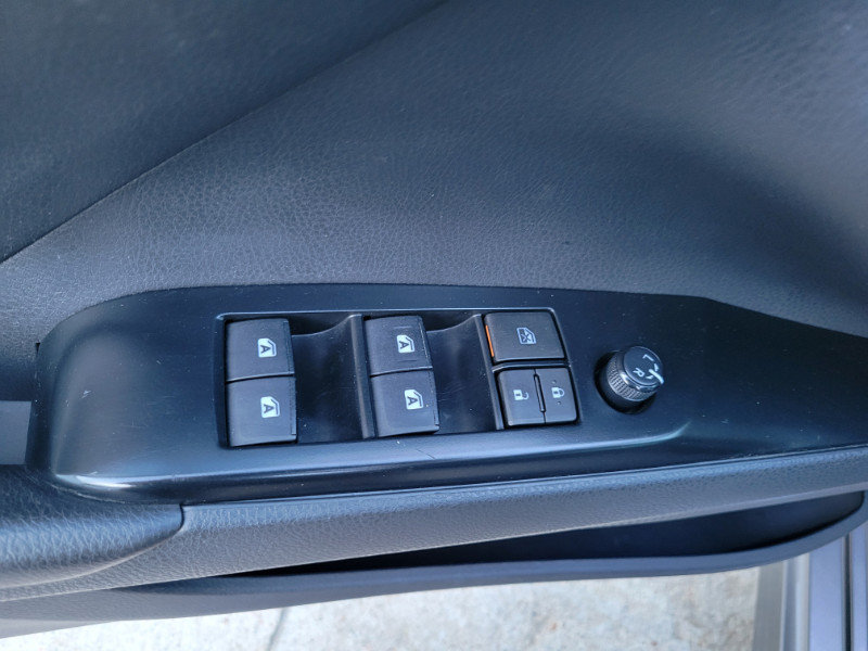Used 2018 Toyota Camry SE FWD image 20