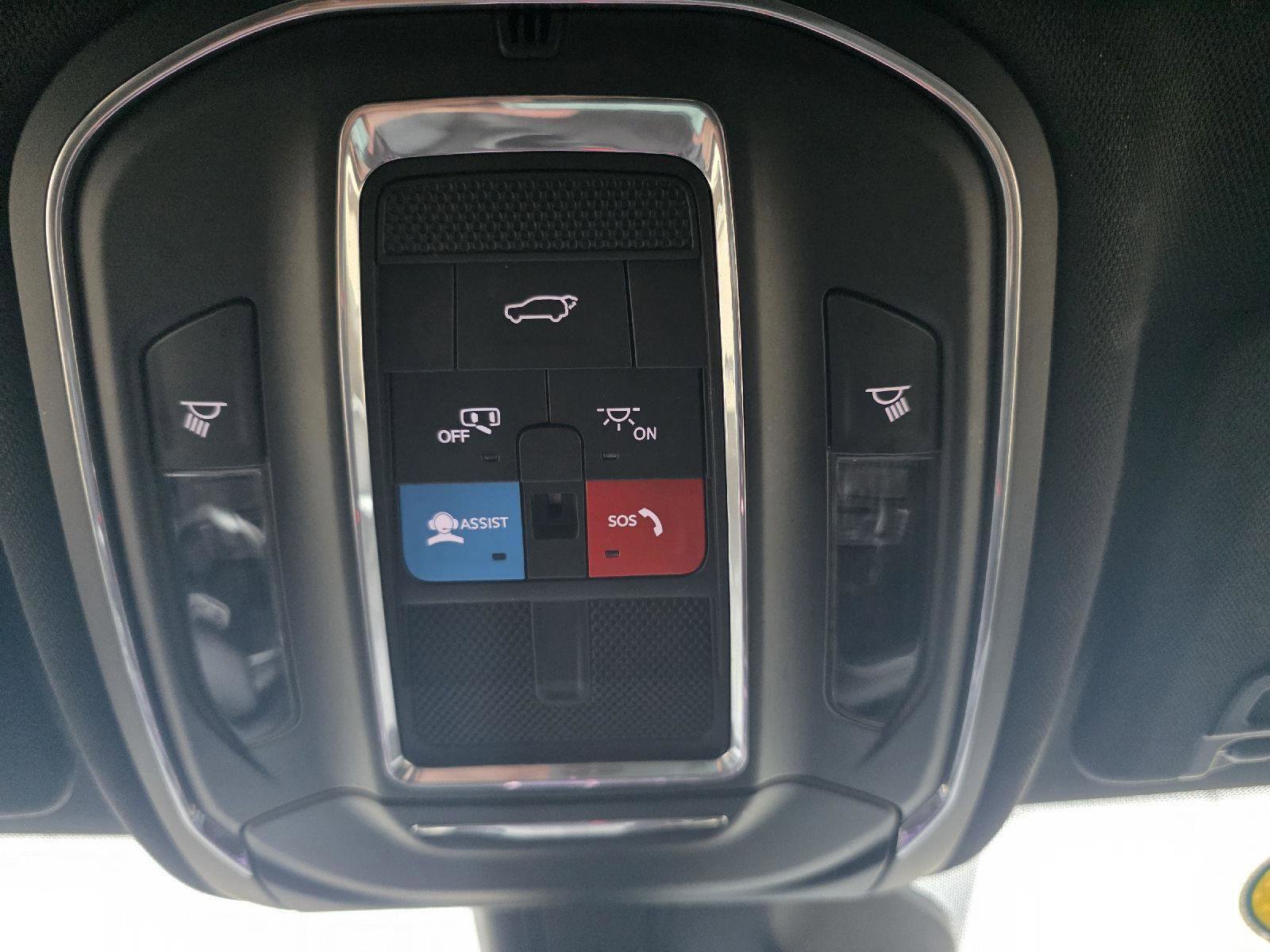 Used 2024 Jeep Grand Cherokee Altitude image 26