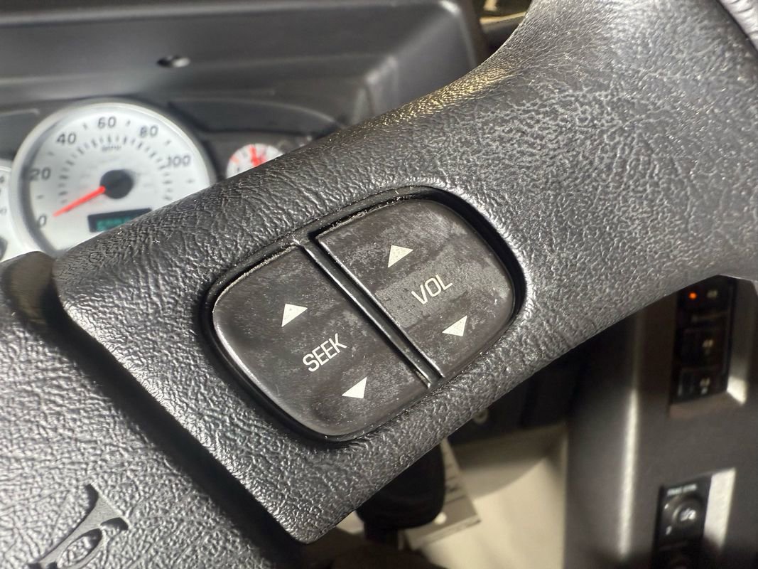Used 2003 HUMMER H2 w/ Preferred Equipment Group AWD/4WD image 15