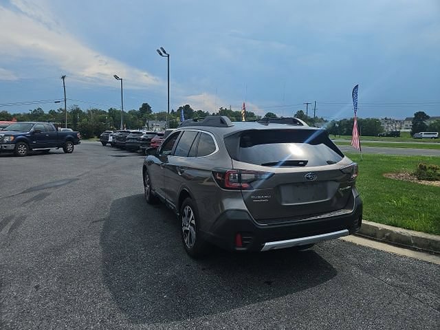 Used 2022 Subaru Outback Limited AWD/4WD image 2