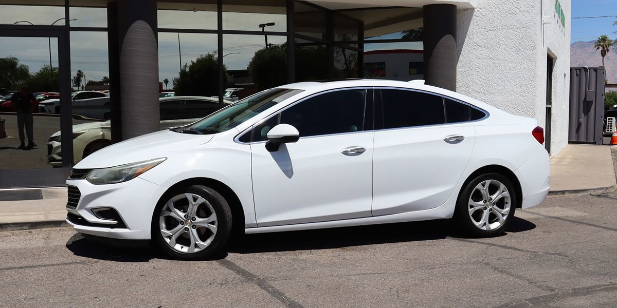 Used 2016 Chevrolet Cruze Premier FWD image 4