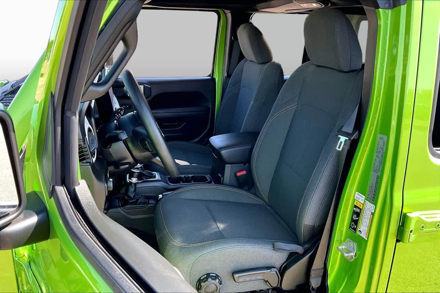 Used 2026 Jeep Wrangler Unlimited Sport AWD/4WD image 7