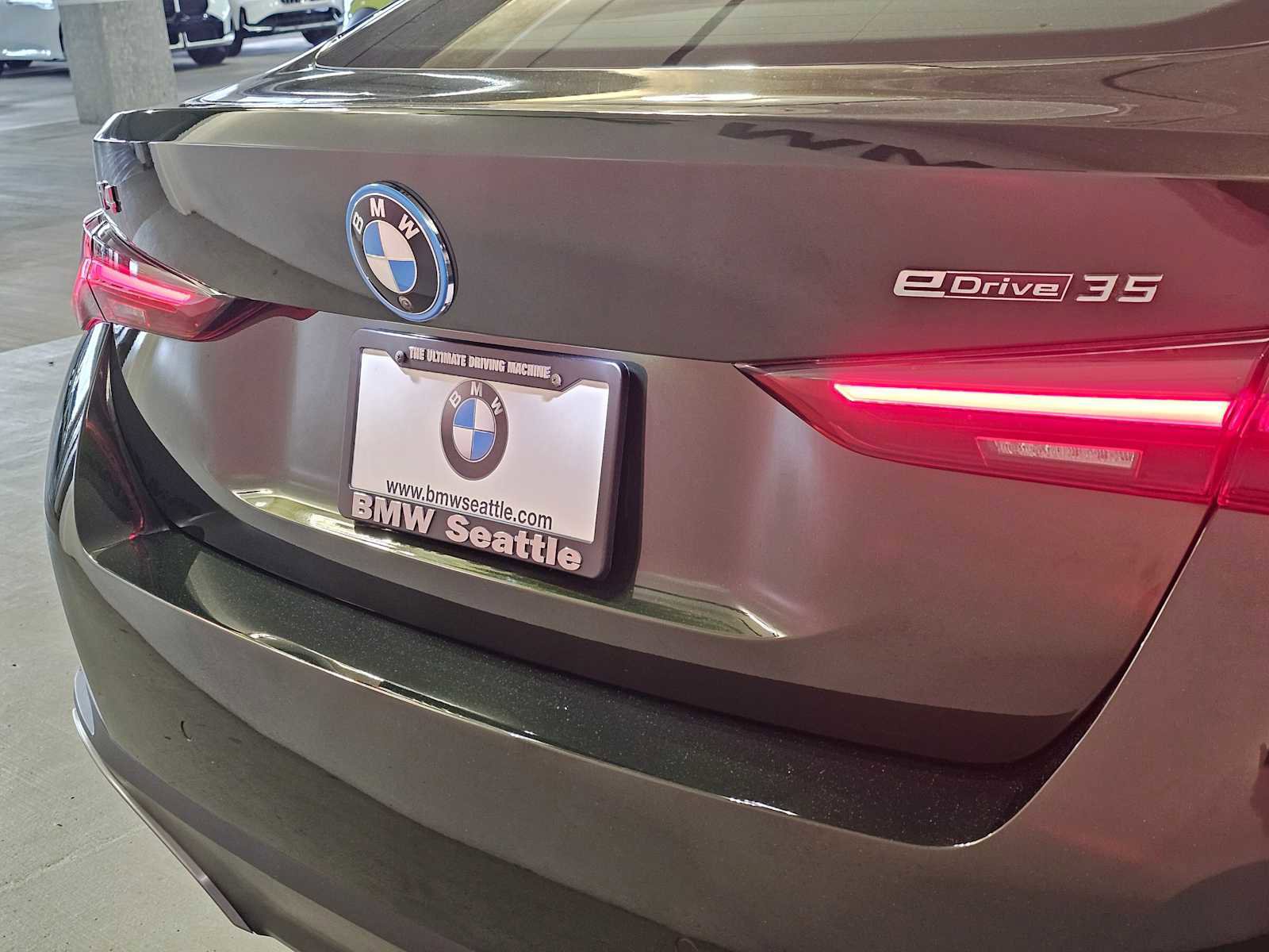 Used 2023 BMW i4 eDrive35 w/ Premium Package image 7