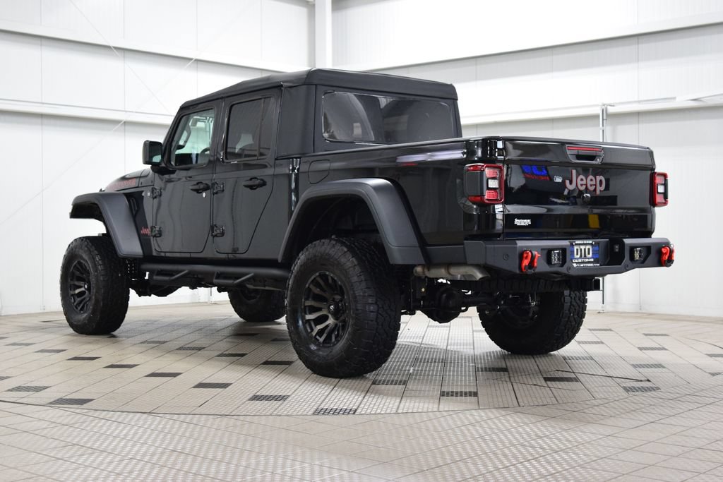 Used 2026 Jeep Gladiator Mojave w/ Safety Group AWD/4WD image 6