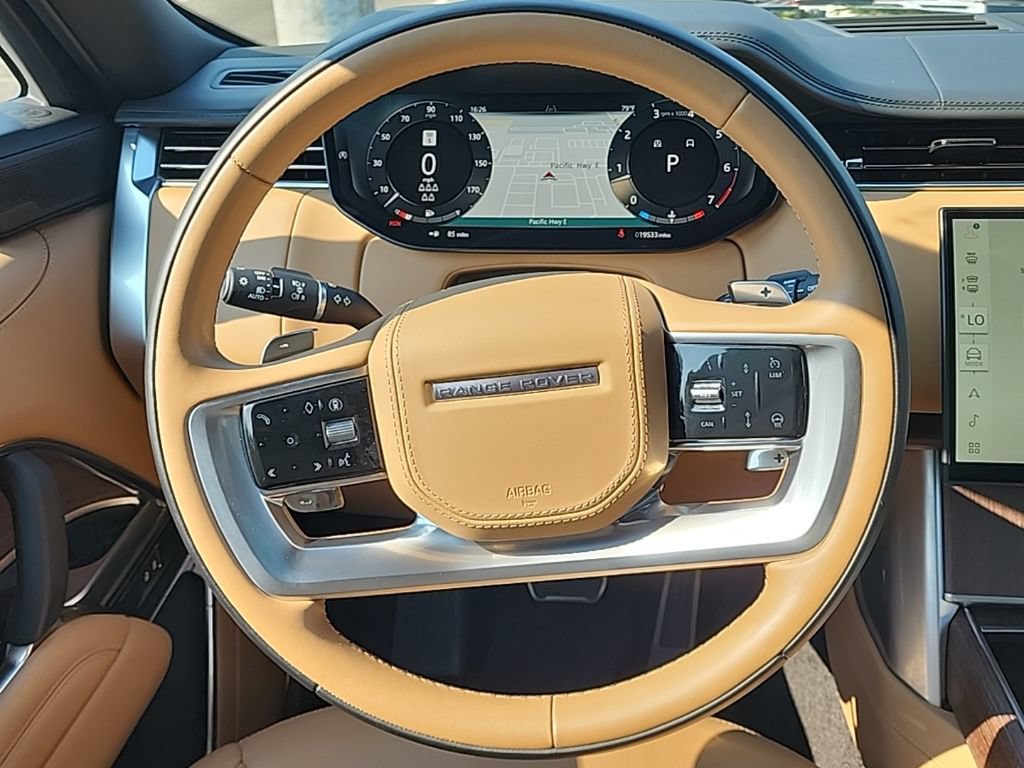 Certified 2025 Land Rover Range Rover Long Wheelbase SE AWD/4WD image 22