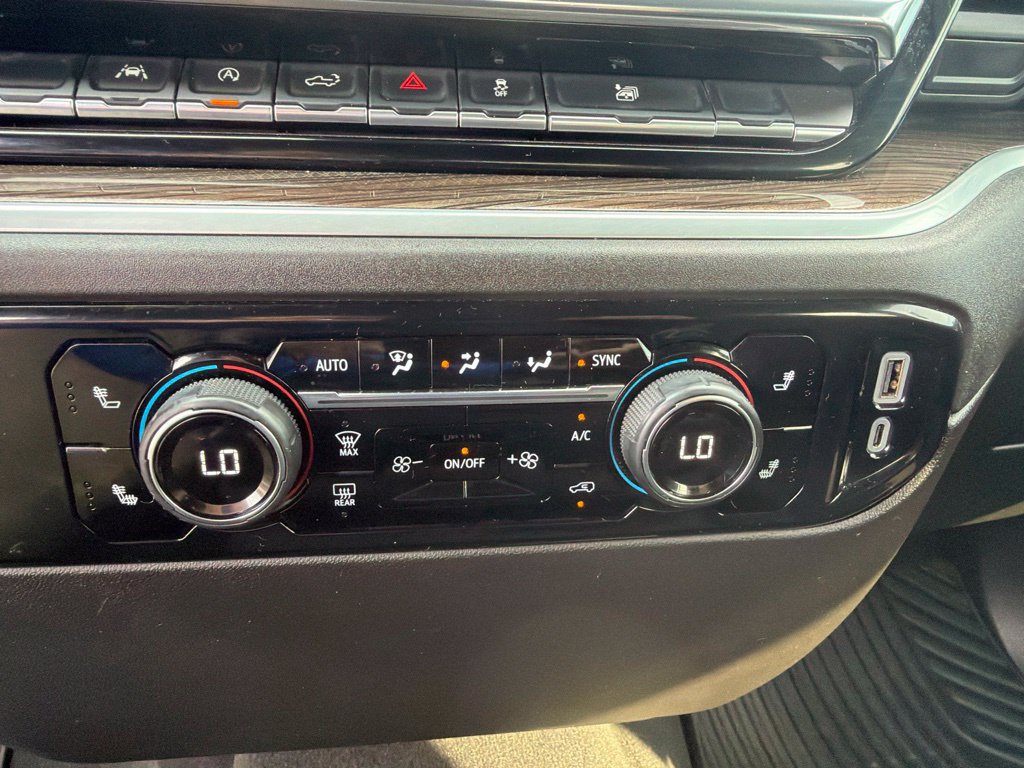 Used 2024 Chevrolet Silverado 1500 LT AWD/4WD image 25